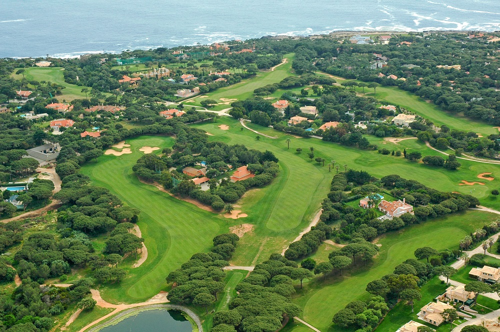 La vue aérienne du golf de Quinta Marinha au Portugal 